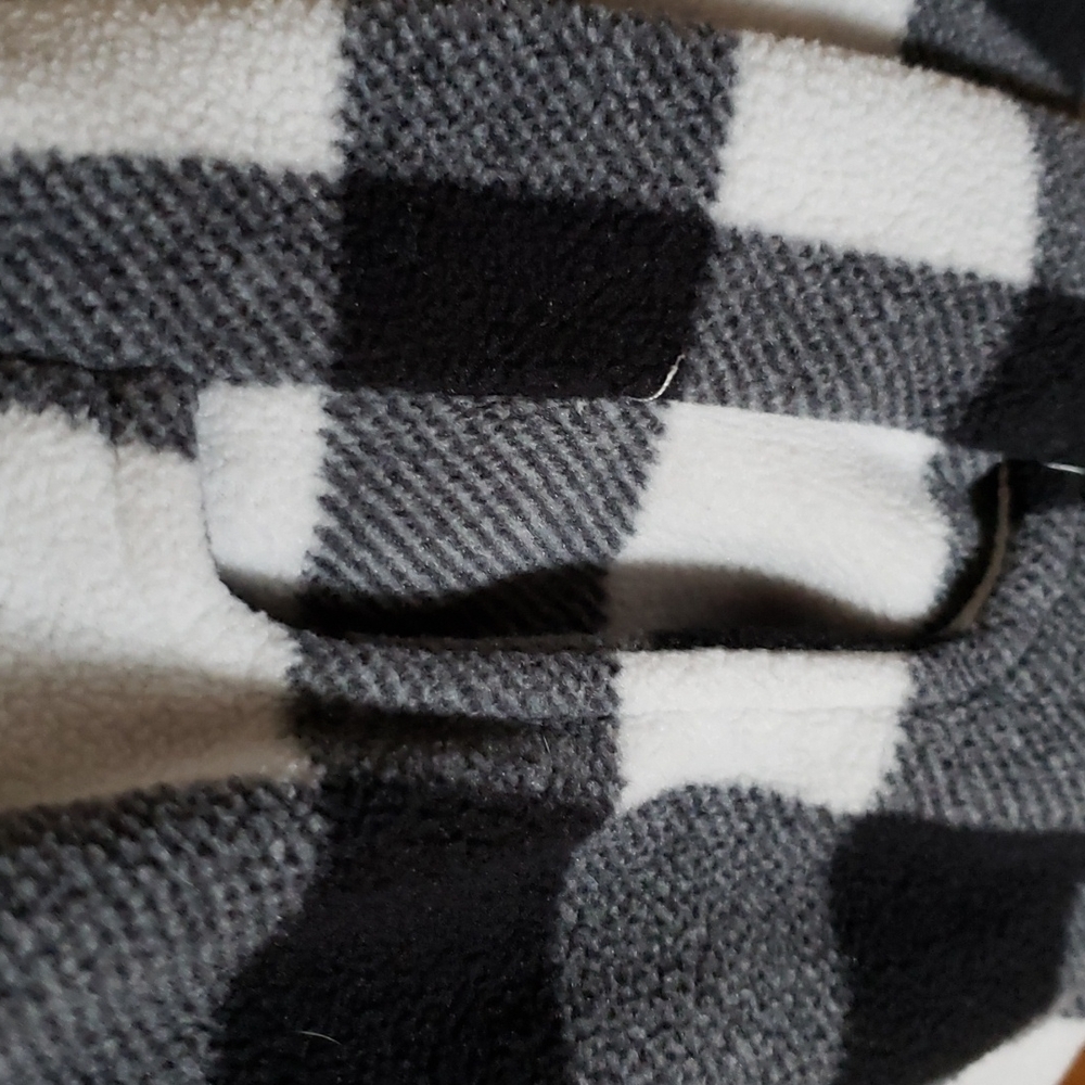 Sweater - Picture 3 of 3